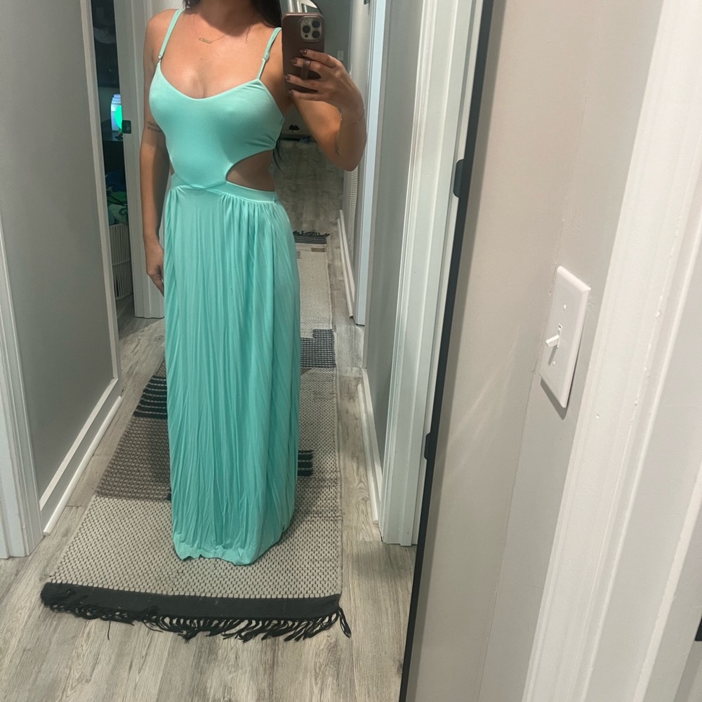 Elegant Mint Green Maxi Dress